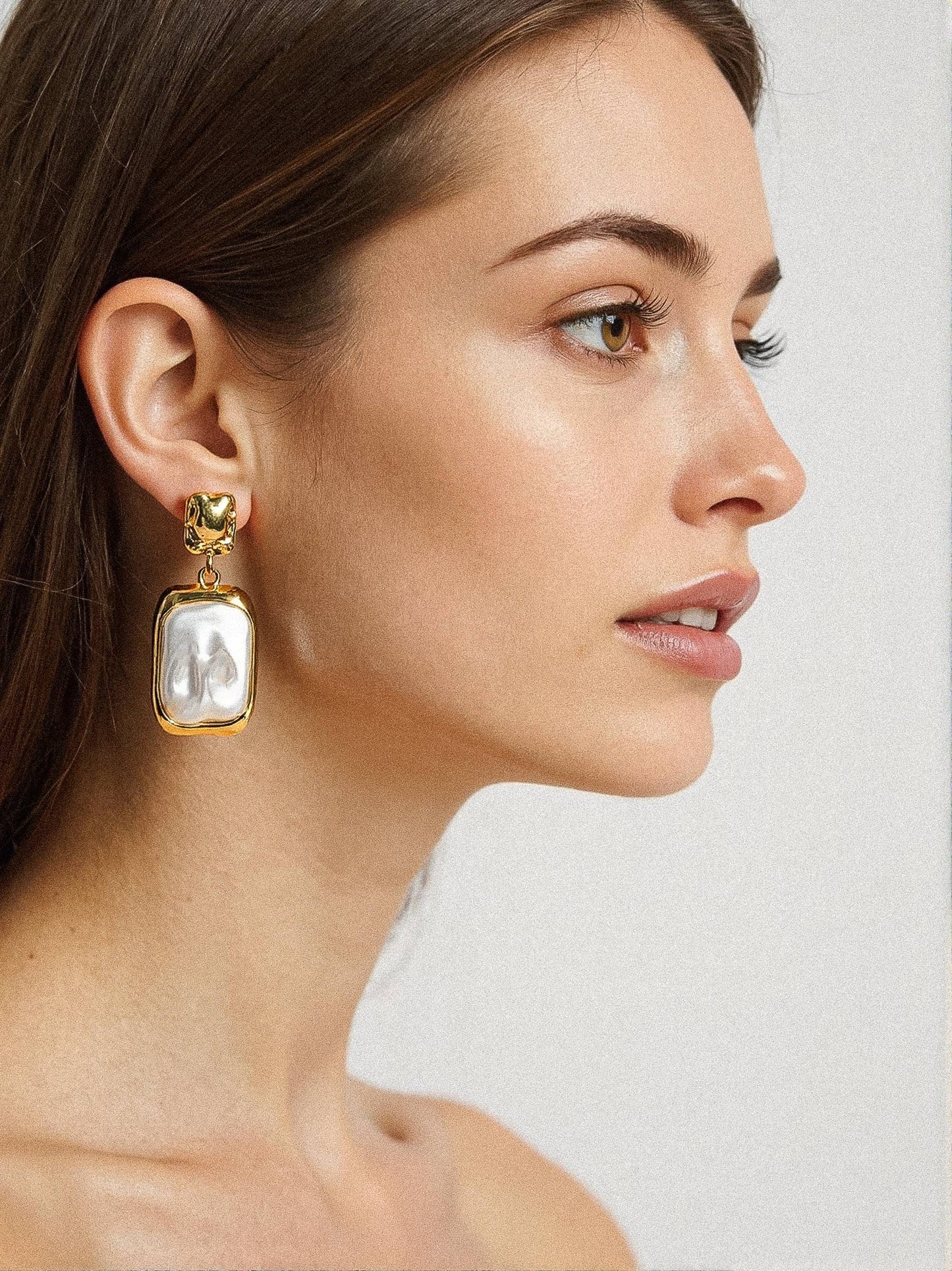 Flânerie by MAIQ - Jacques 18K Gold Non-Tarnish Square Pearl Earring: Yellow Gold