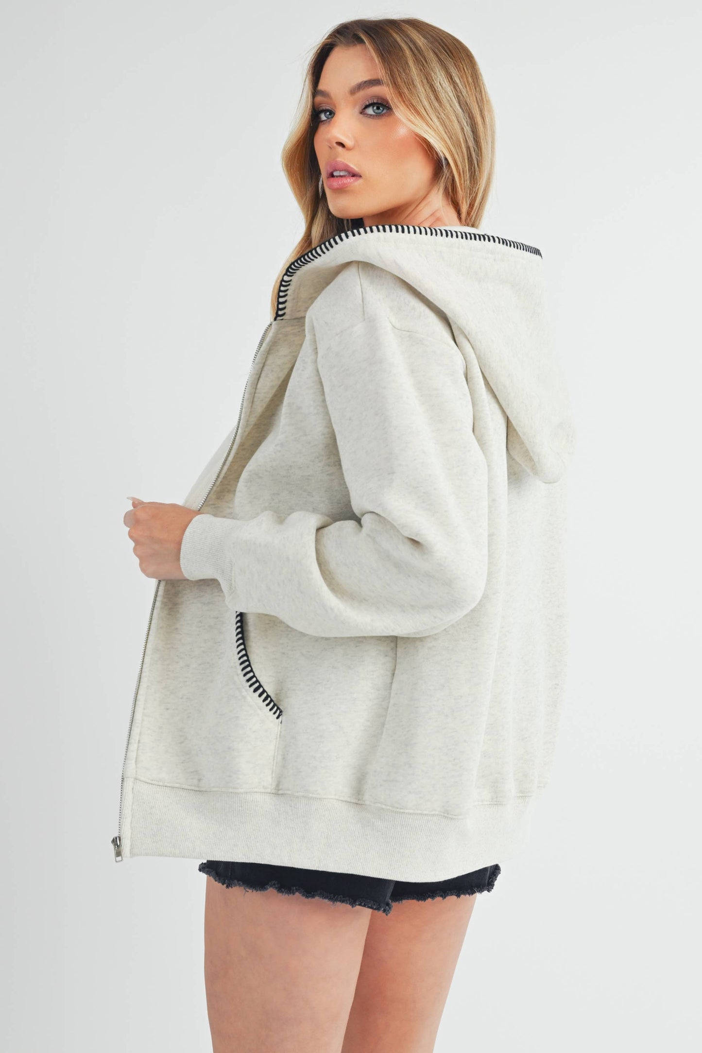 AEMI + CO - 989EK Noel Full Zip Hoodie : Black / Contemporary