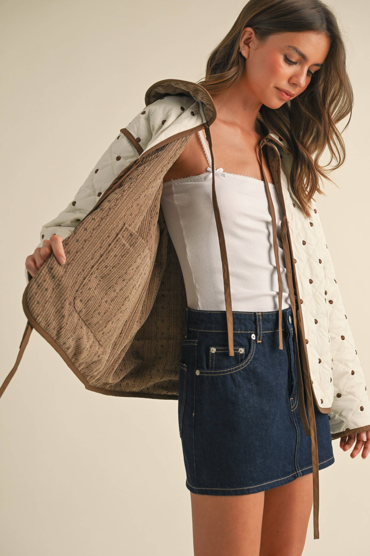 POLKADOT EMBROIDERED QUILTED JACKET: CREAM