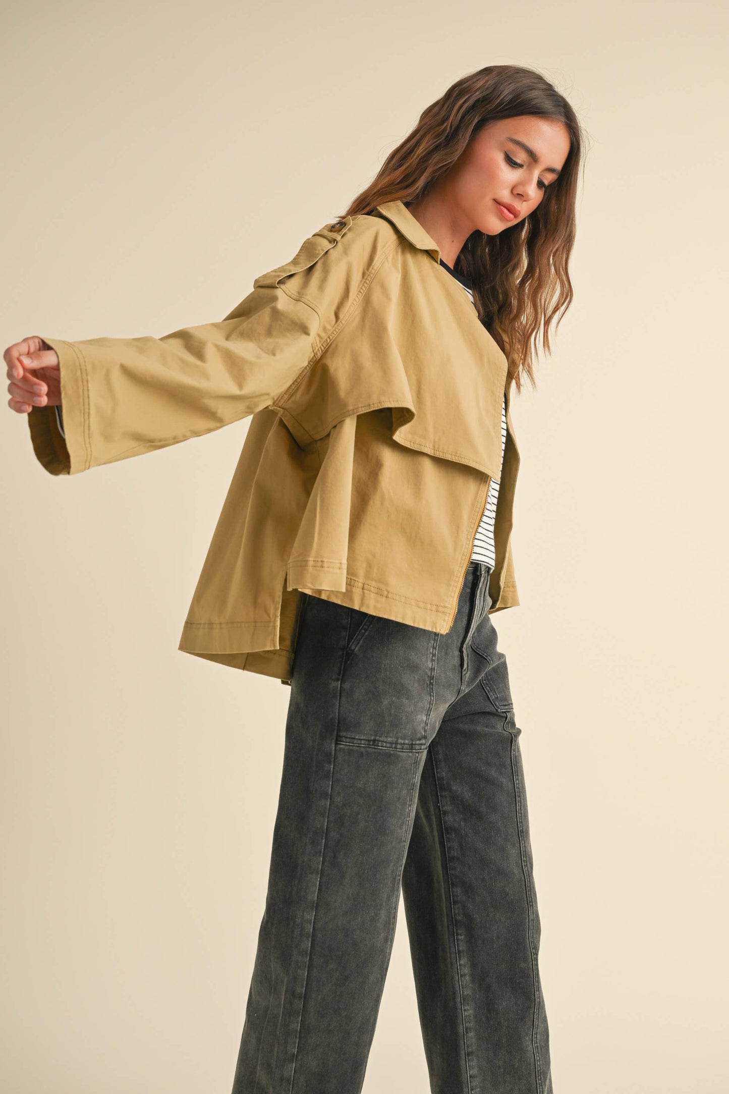 MIOU MUSE - J1617 SHORT TRENCH JACKET: CAMEL