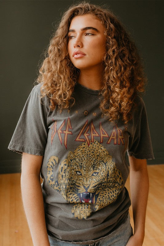 Def Leppard Boyfriend Tee
