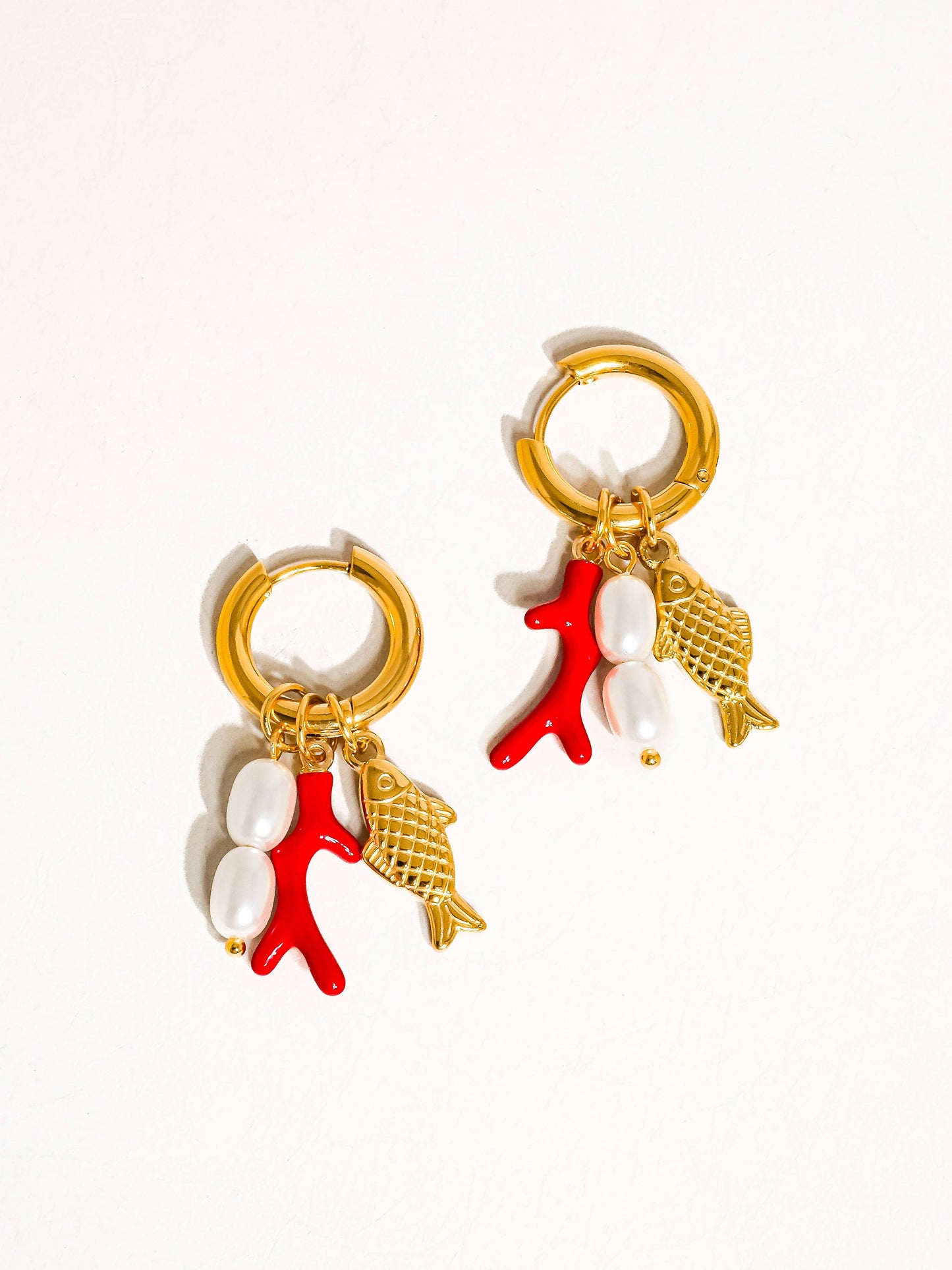 Flânerie by MAIQ - Rocaille 18K Gold Non-Tarnish Fish Pearl Earring: Red