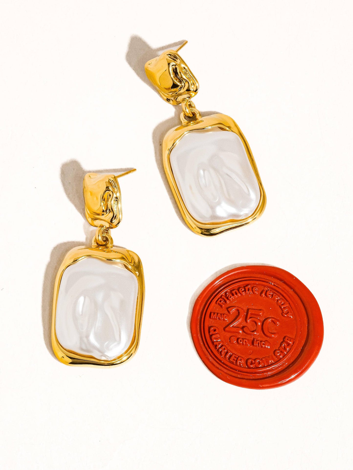 Flânerie by MAIQ - Jacques 18K Gold Non-Tarnish Square Pearl Earring: Yellow Gold