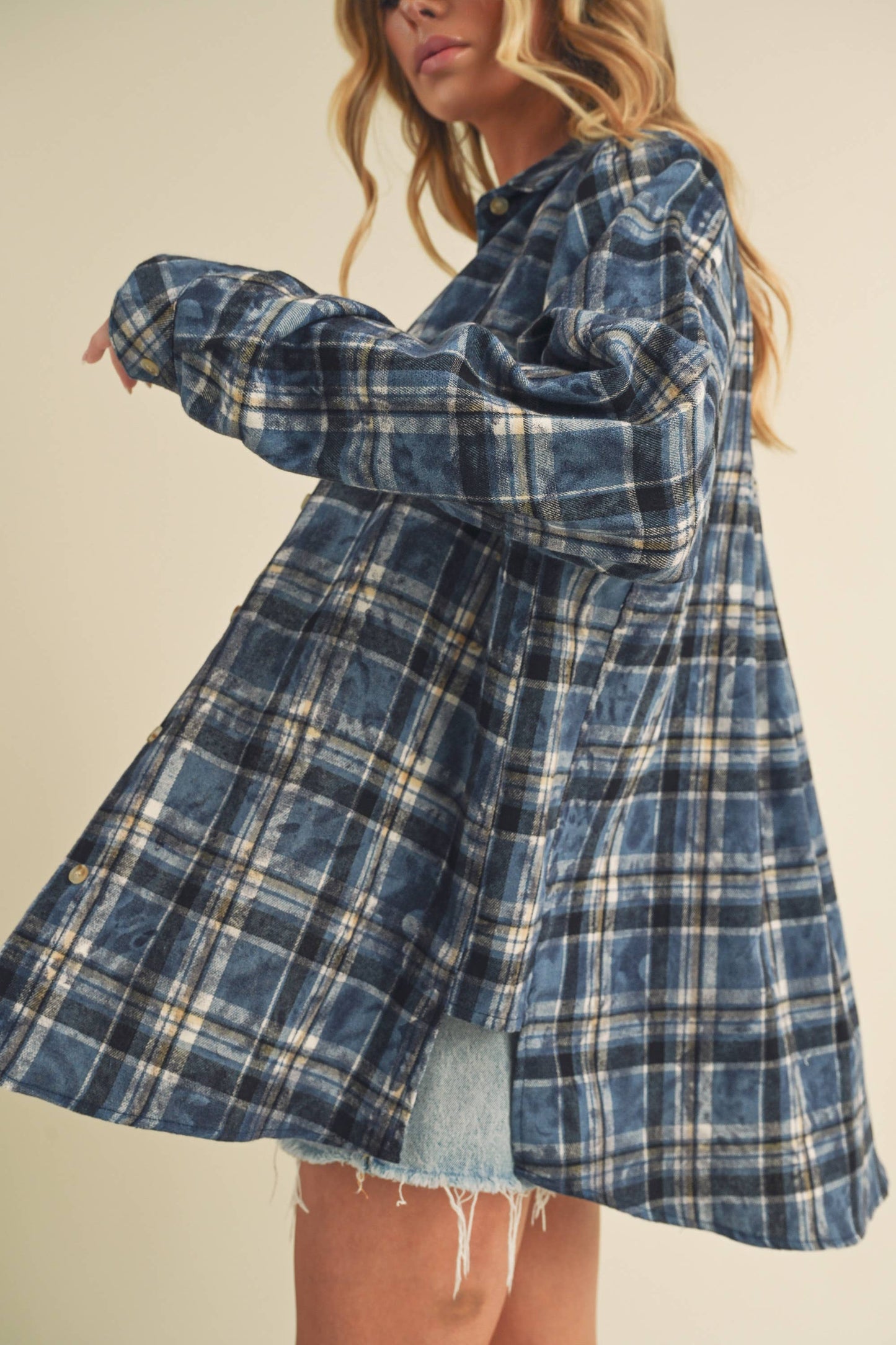 AEMI + CO - 8323DN Laura Plaid Washed Flannel Button Up: Contemporary / Oat