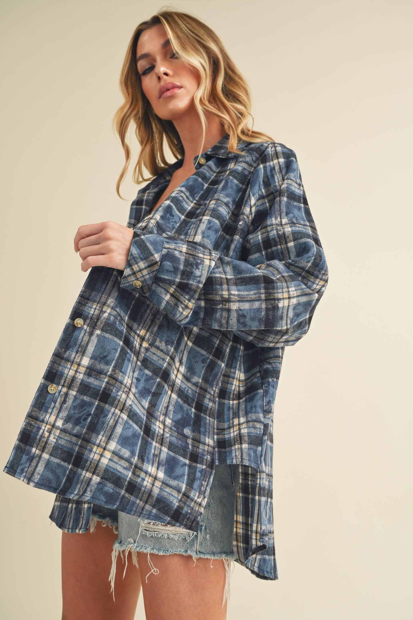 AEMI + CO - 8323DN Laura Plaid Washed Flannel Button Up: Contemporary / Oat