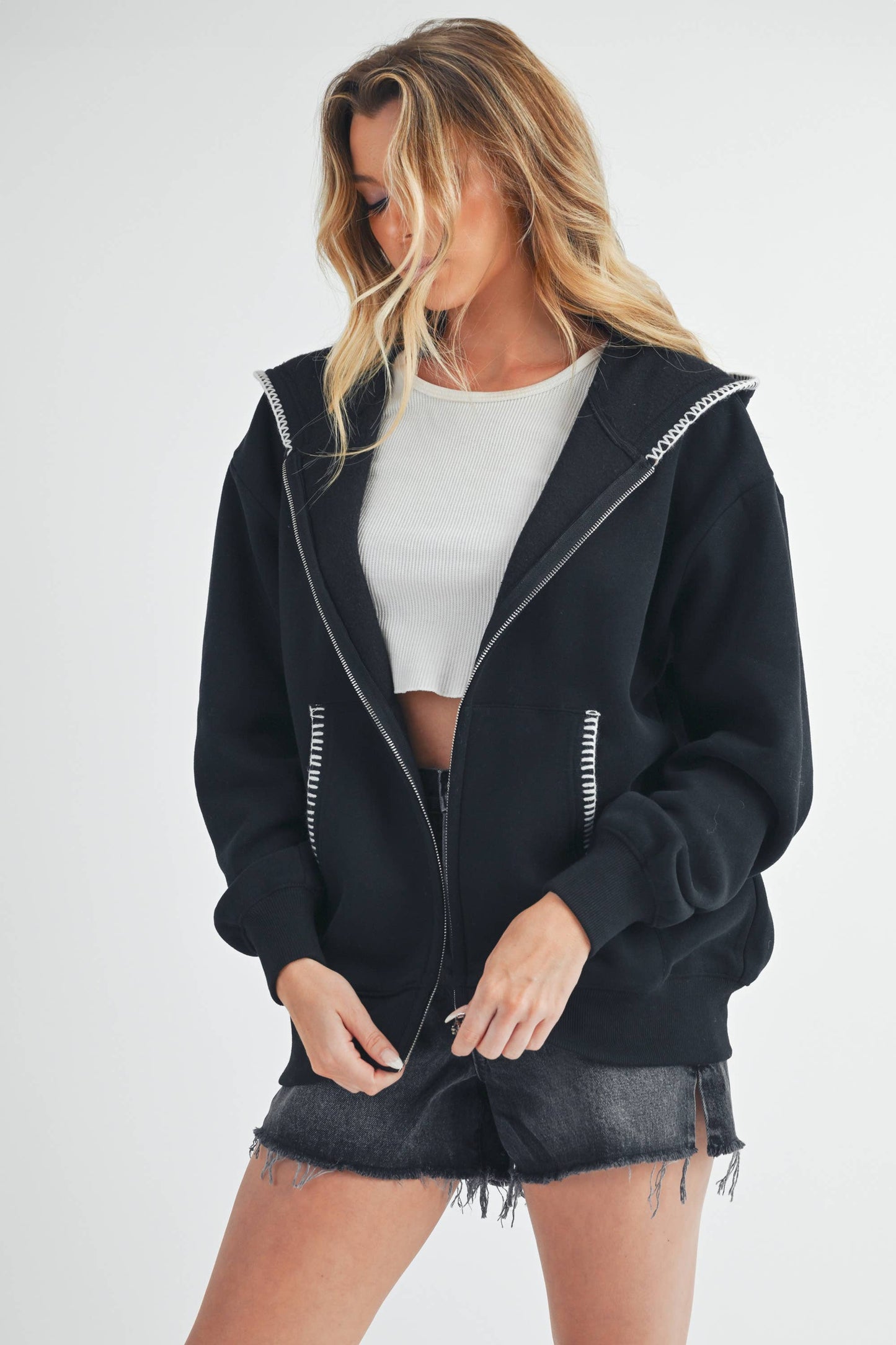 AEMI + CO - 989EK Noel Full Zip Hoodie : Black / Contemporary