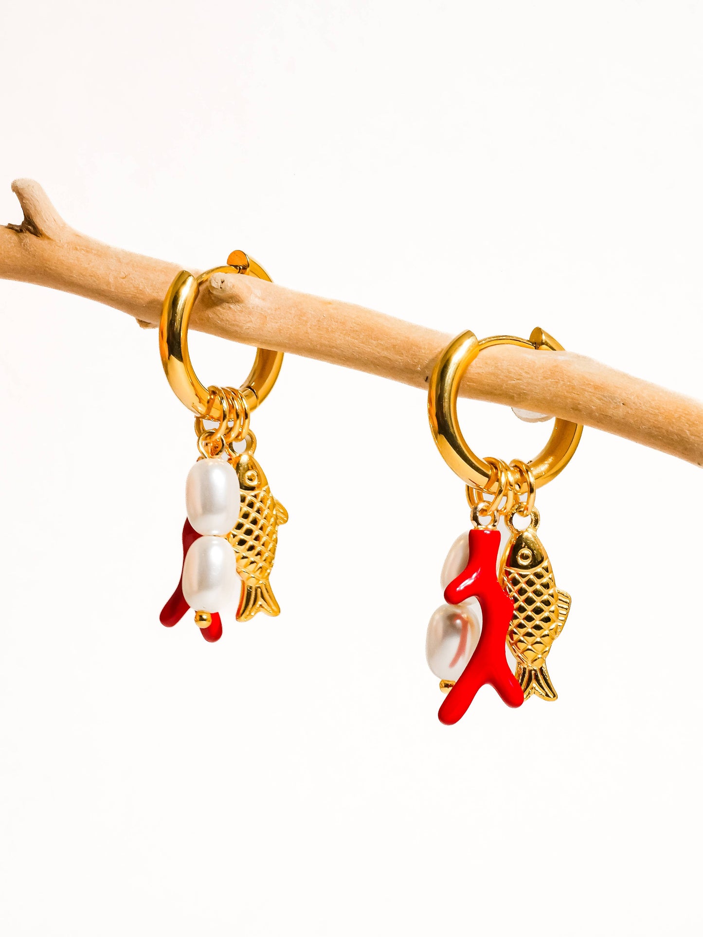 Flânerie by MAIQ - Rocaille 18K Gold Non-Tarnish Fish Pearl Earring: Red