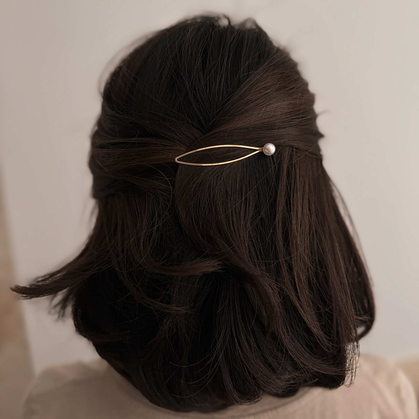 nar'sha - Pearl & Metal Hair Bobby Pins | Set of 4