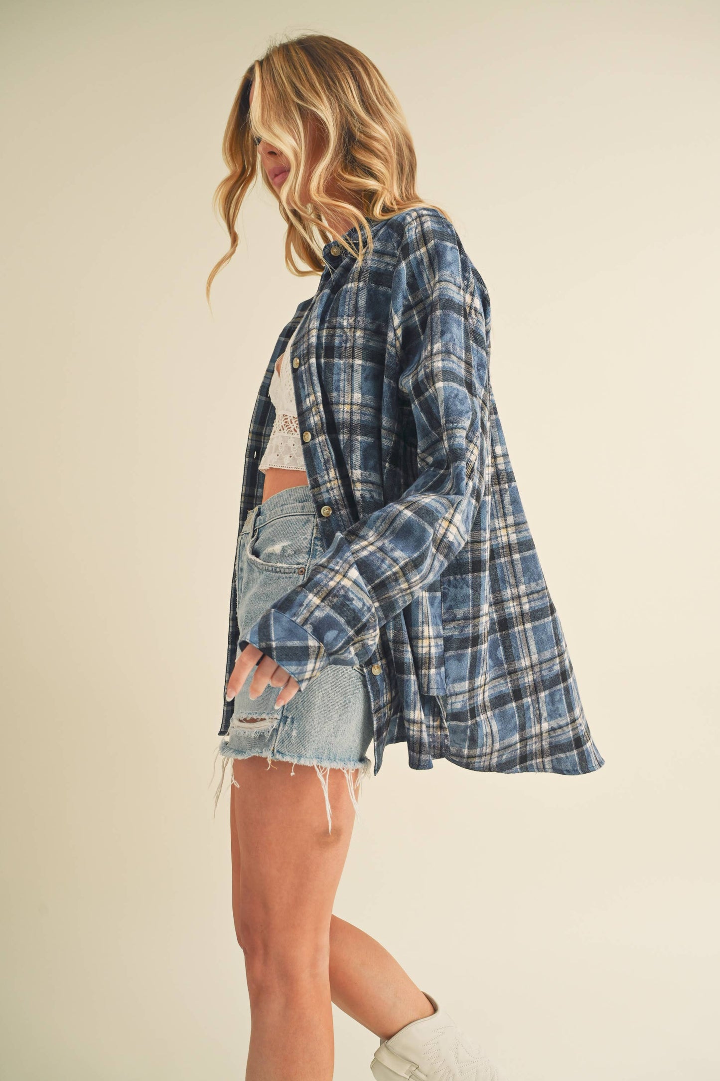 AEMI + CO - 8323DN Laura Plaid Washed Flannel Button Up: Contemporary / Oat