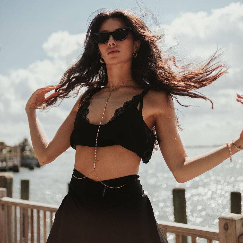 Fifth & Ninth - Siena Sunglasses: Black