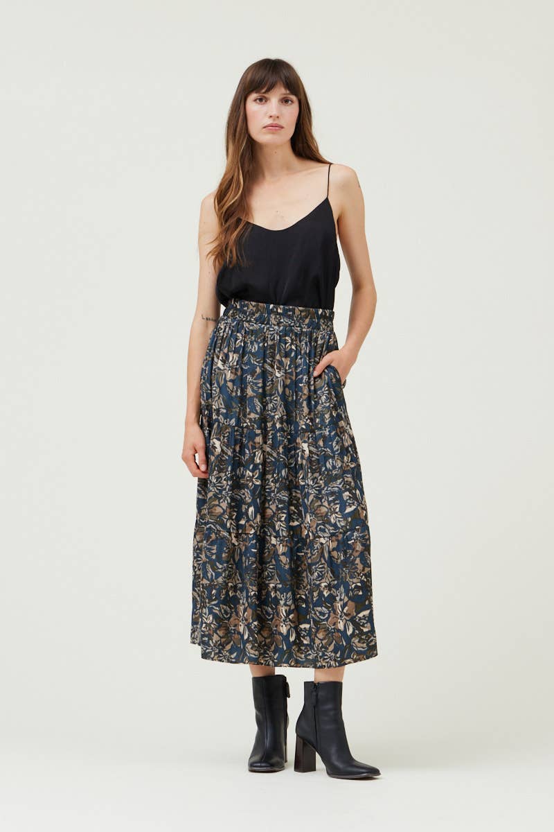 Grade & Gather - 50410VG - TIERED PRINTED CHIFFON SKIRT: Black / Contemporary