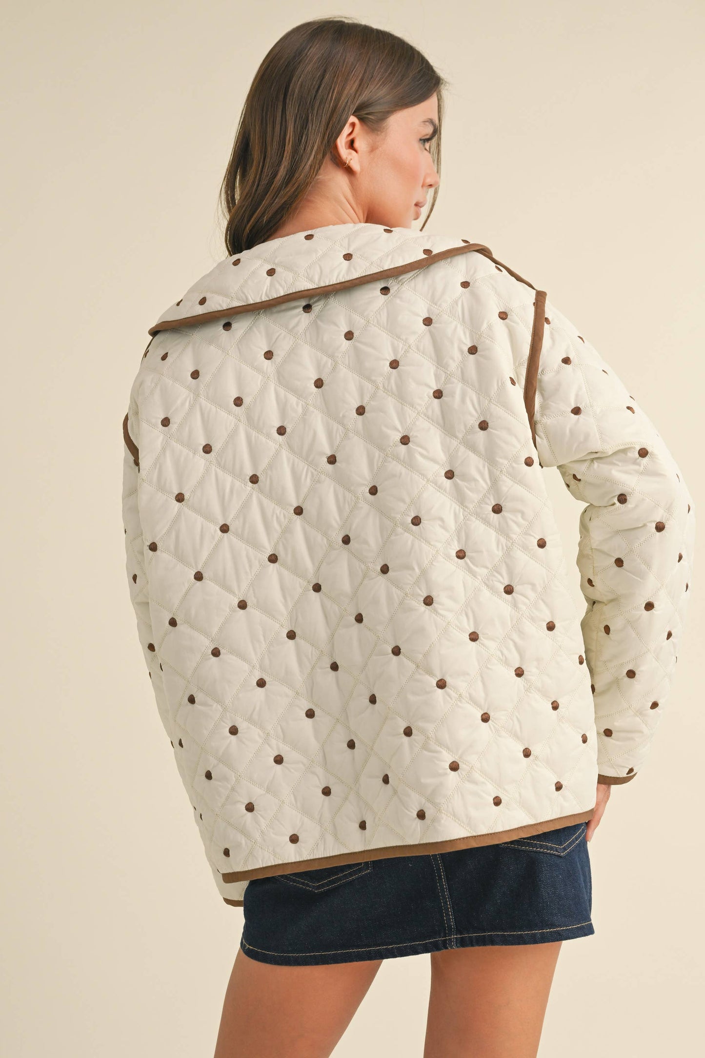 POLKADOT EMBROIDERED QUILTED JACKET: CREAM