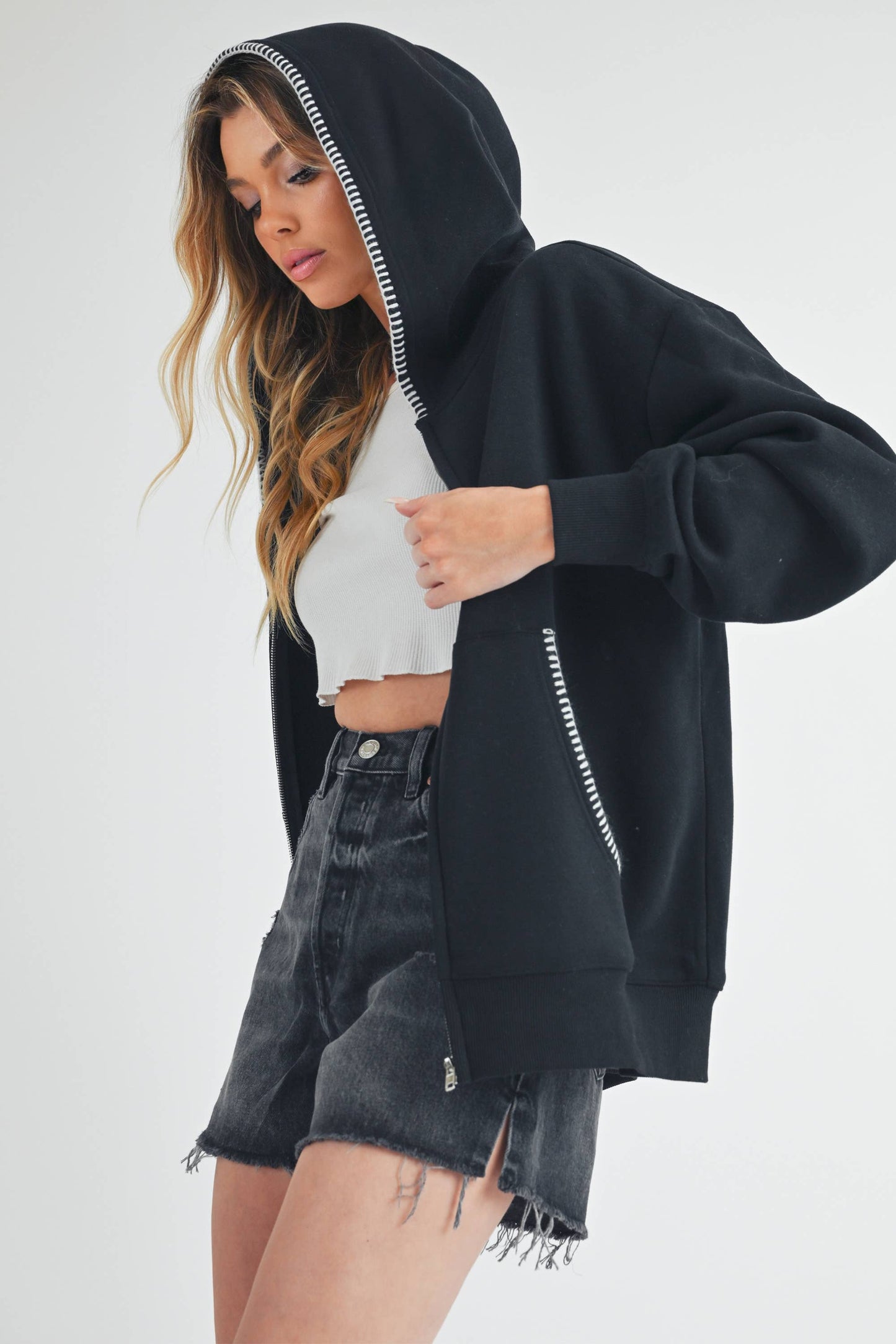 AEMI + CO - 989EK Noel Full Zip Hoodie : Black / Contemporary