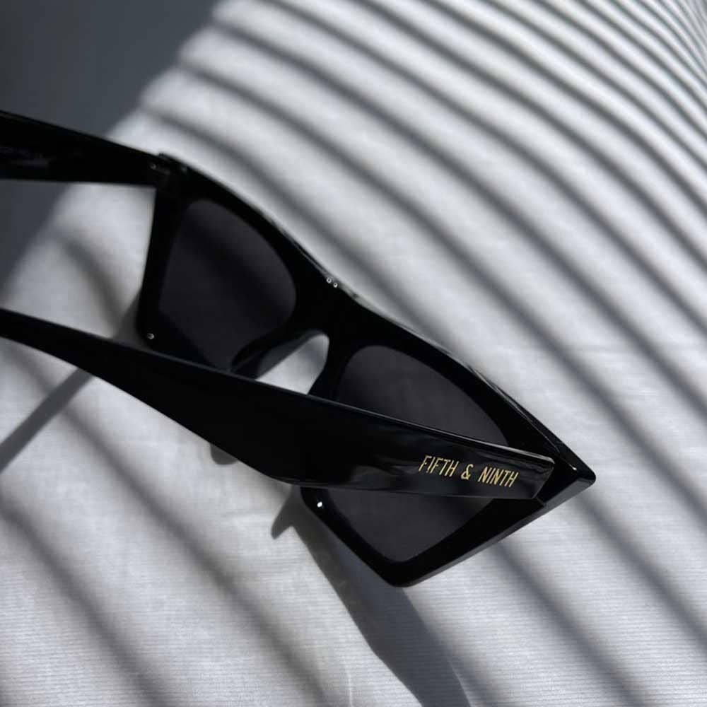 Fifth & Ninth - Chicago Sunglasses: Black / 100% UV Protection