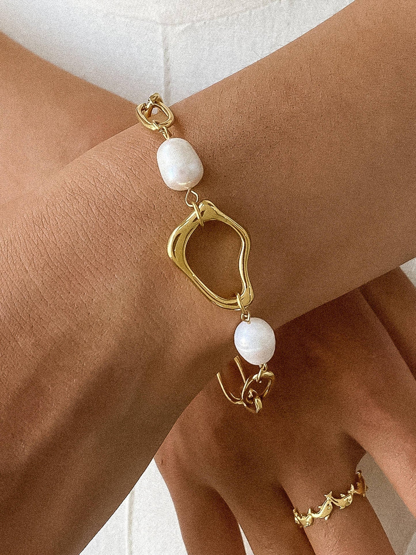 Flânerie by MAIQ - Katia 18K Non-Tarnish Classic Pearl Chain Bracelet: Yellow Gold