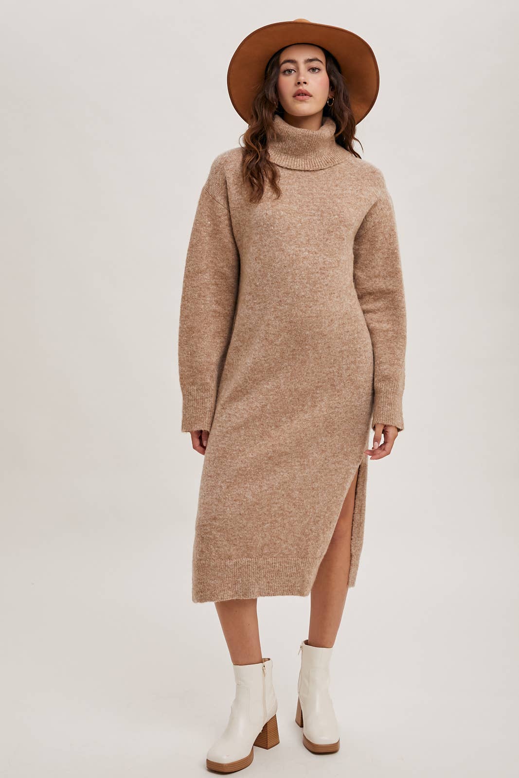 Bluivy - TURTLENECK SIDE SLIT KNIT SWEATER MIDI DRESS: LATTE