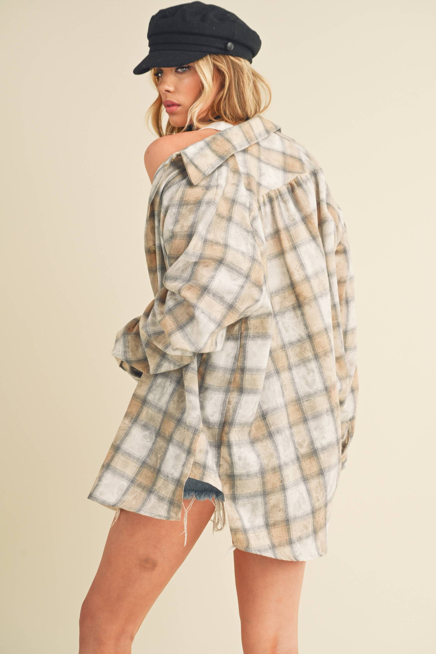 AEMI + CO - 8323DN Laura Plaid Washed Flannel Button Up: Contemporary / Oat