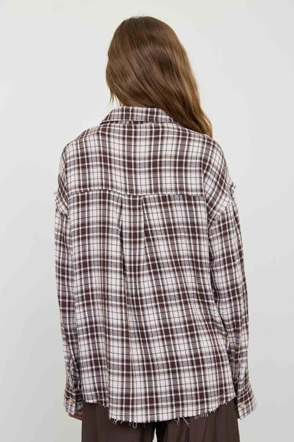Blu Pepper - PLAID COLLARED BUTTON DOWN DISTRESSED TOP : BROWN