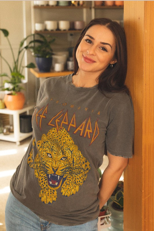 Def Leppard Boyfriend Tee