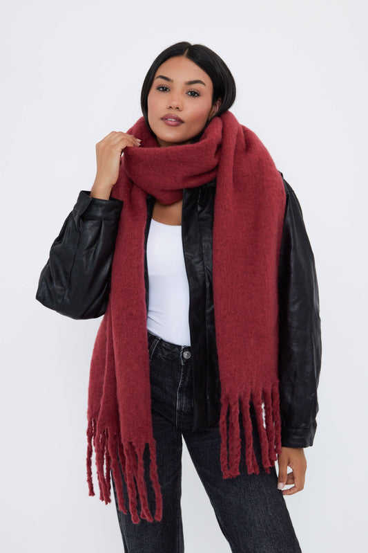 Oversized Soft Chunky Blanket Scarf in Burgundy Red