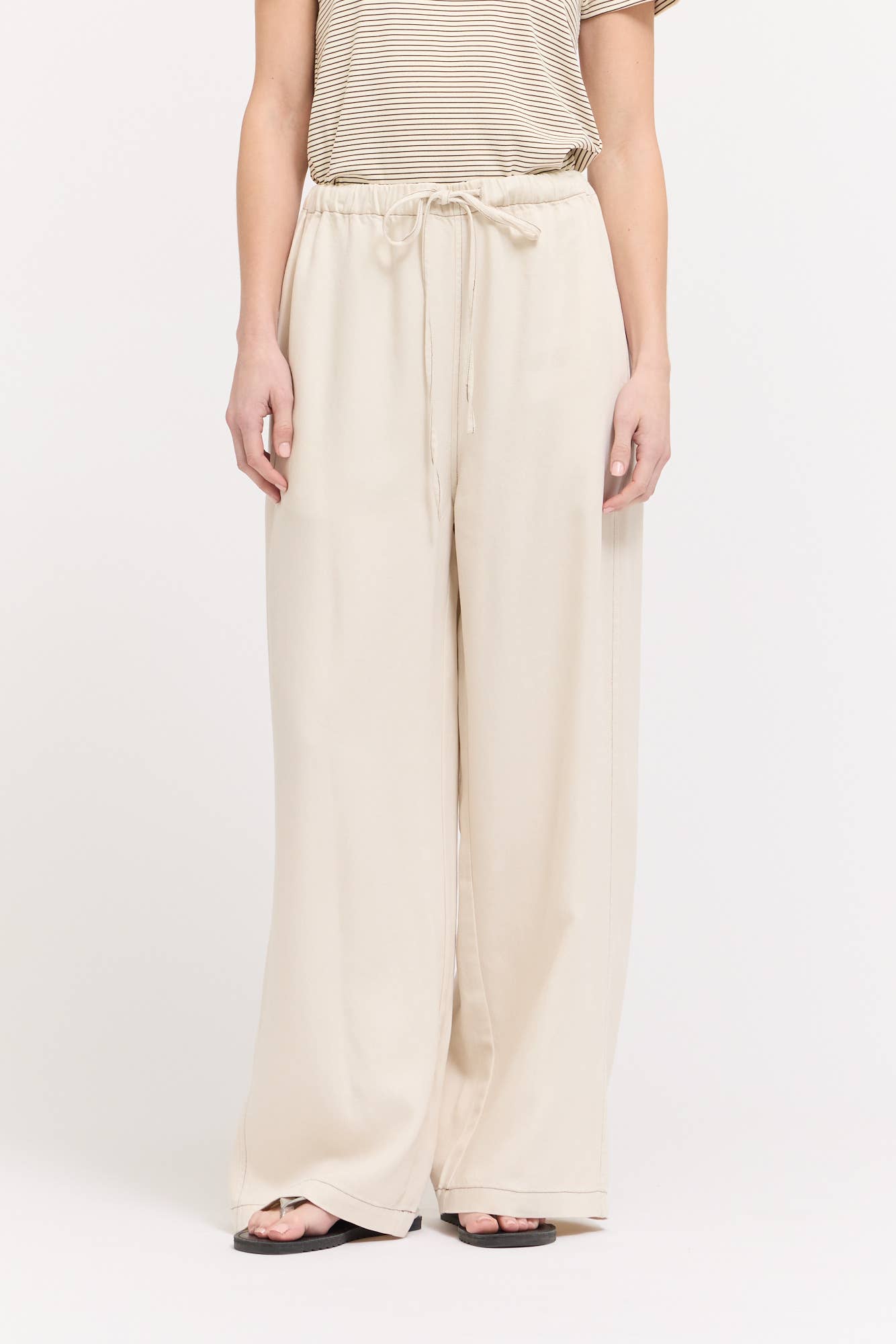  TENCEL SEAM PANTS: MILK / Contemporary