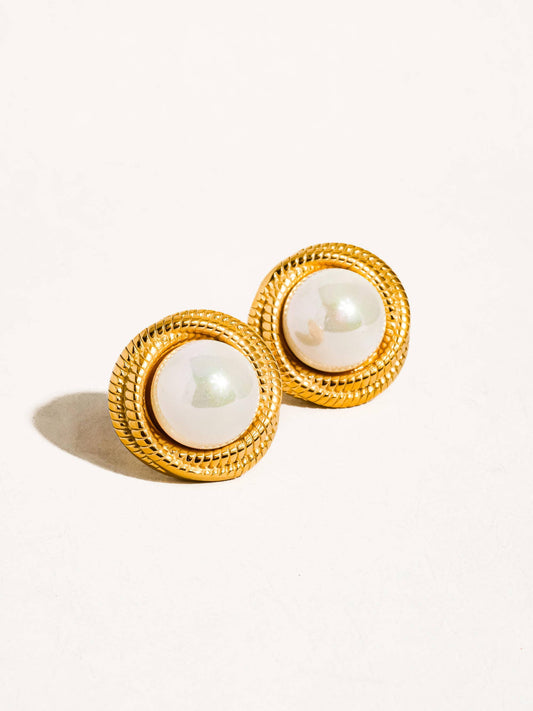 Flânerie by MAIQ - Foire 18K Gold Non-Tarnish Pearl Studs: Yellow Gold