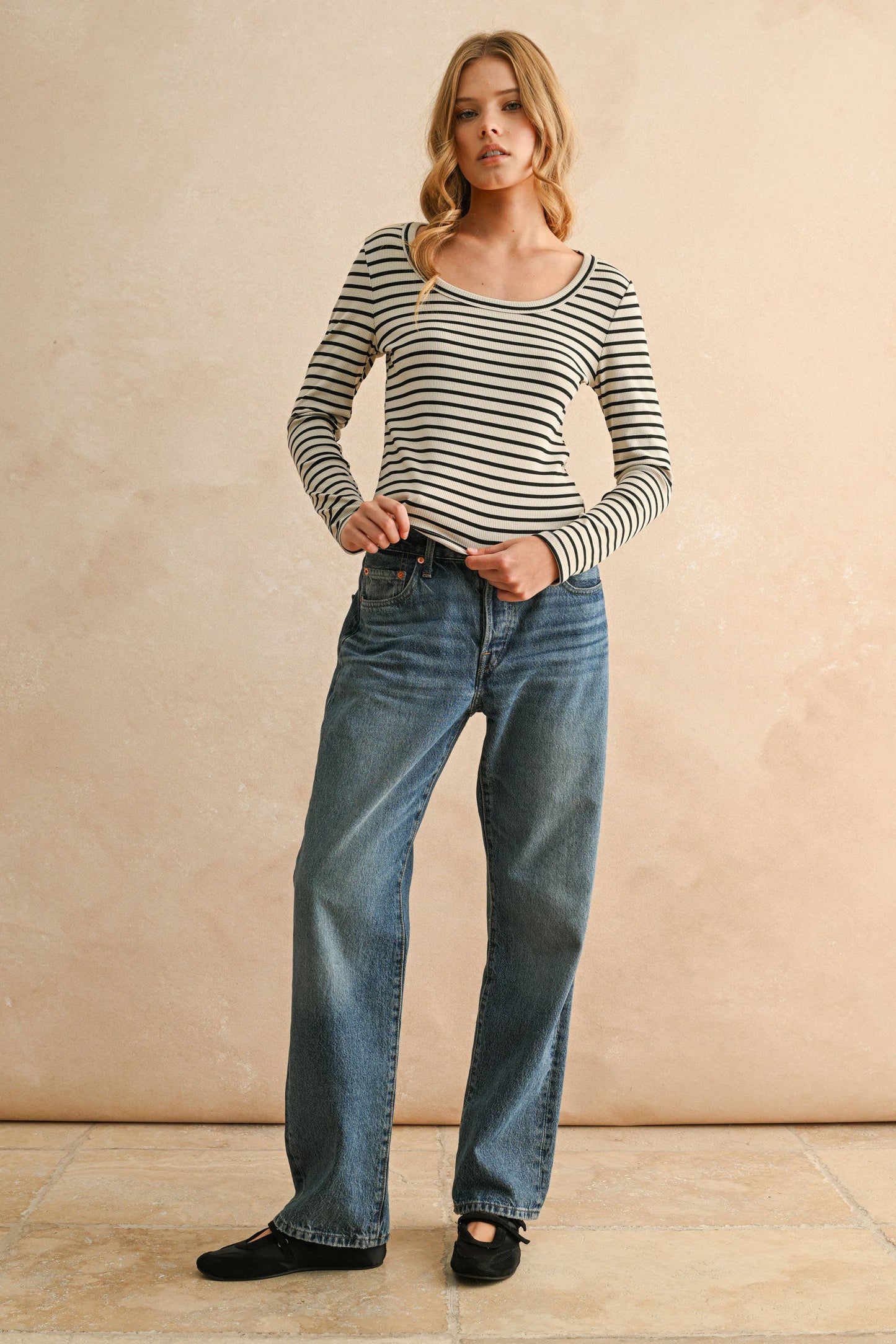T3884   STRIPE PATTERN ROUND NECK LONG SLEEVE TOP: STONE/BLACK /
