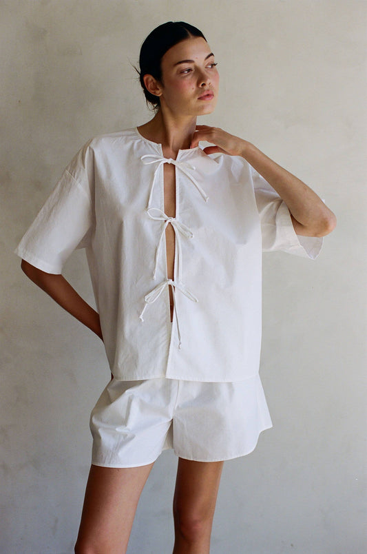 AR1172 | Woven Cotton Front Tie Strap Detail Top: Off White