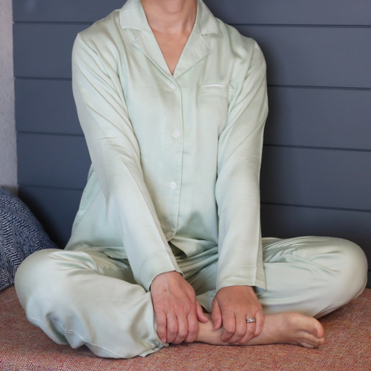 DrifWoo - Luxurious Everyday Women Pajama Set Ultimate Comfort & Style: Vintage Green