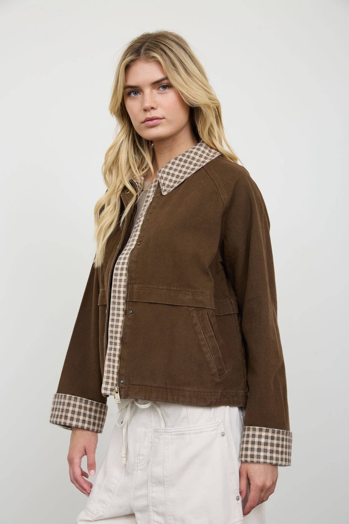 Blu Pepper - GINGHAM COLLAR CONTRAST SNAP BUTTON JACKET: DARK BROWN