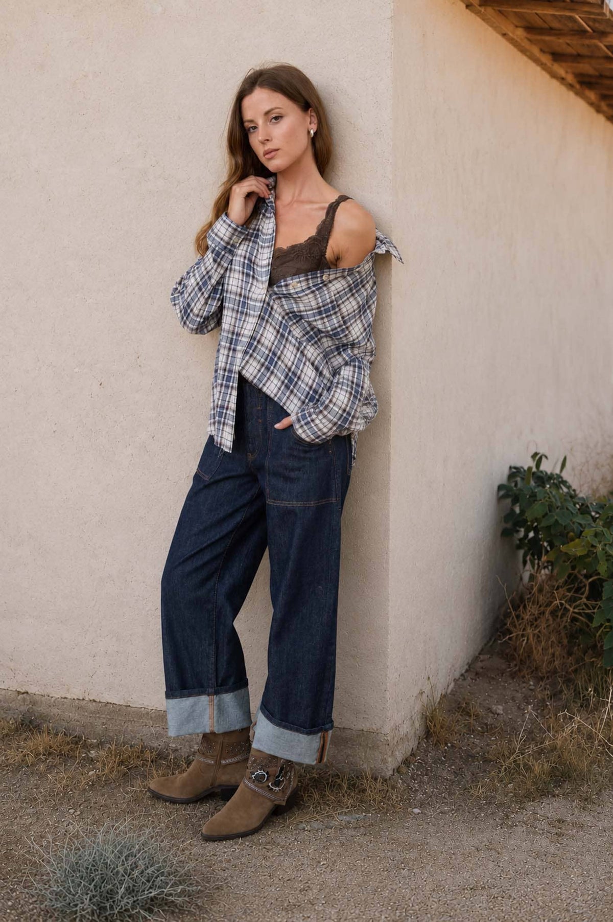 Blu Pepper - PLAID COLLARED BUTTON DOWN DISTRESSED TOP : BROWN