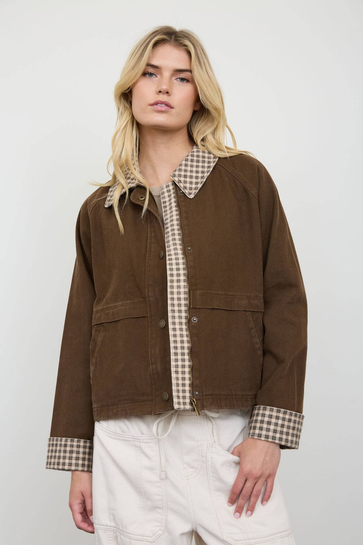 Blu Pepper - GINGHAM COLLAR CONTRAST SNAP BUTTON JACKET: DARK BROWN