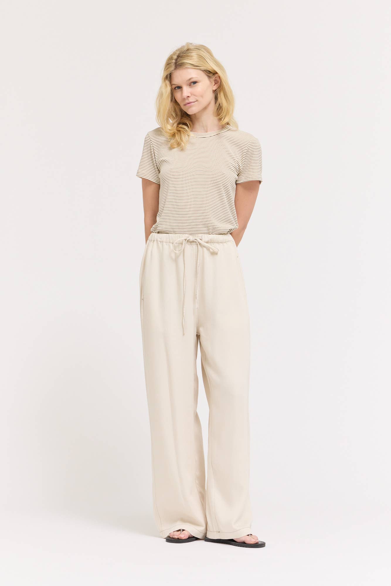  TENCEL SEAM PANTS: MILK / Contemporary