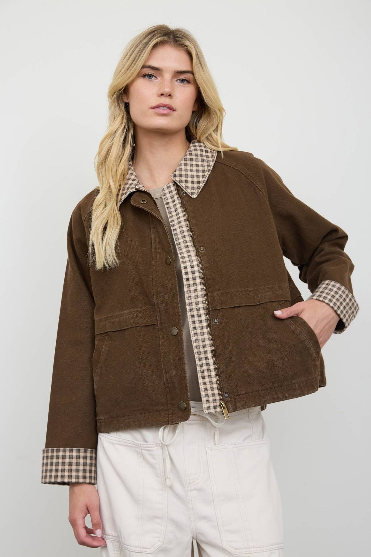 Blu Pepper - GINGHAM COLLAR CONTRAST SNAP BUTTON JACKET: DARK BROWN