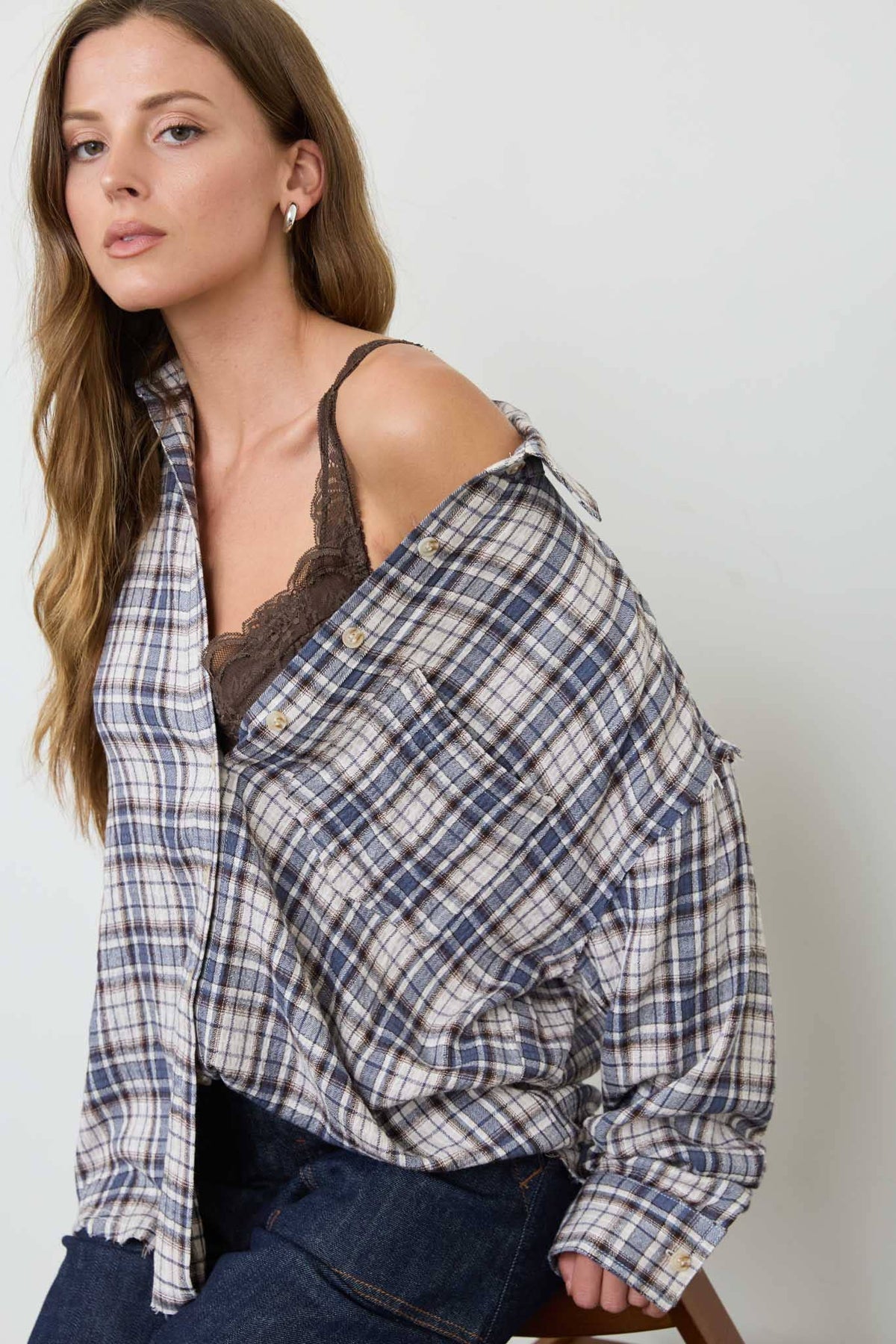 Blu Pepper - PLAID COLLARED BUTTON DOWN DISTRESSED TOP : BROWN